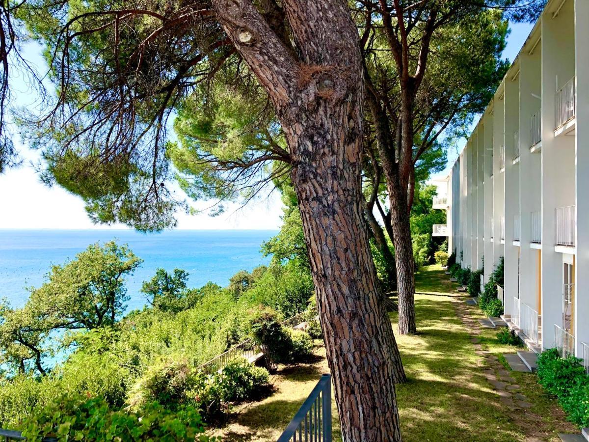 Hotel Riviera & Maximilian's Trieste Esterno foto