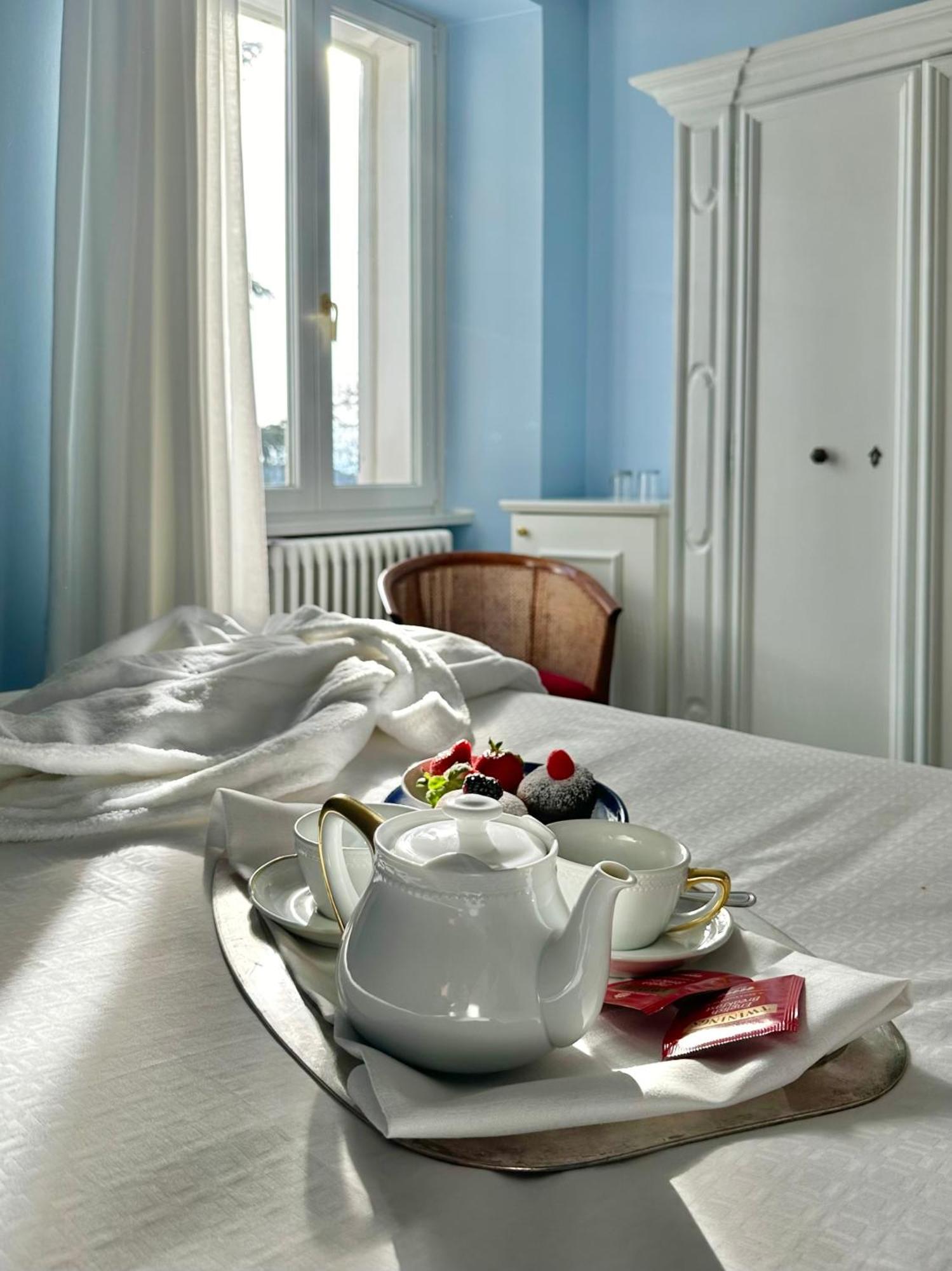 Hotel Riviera & Maximilian's Trieste Esterno foto
