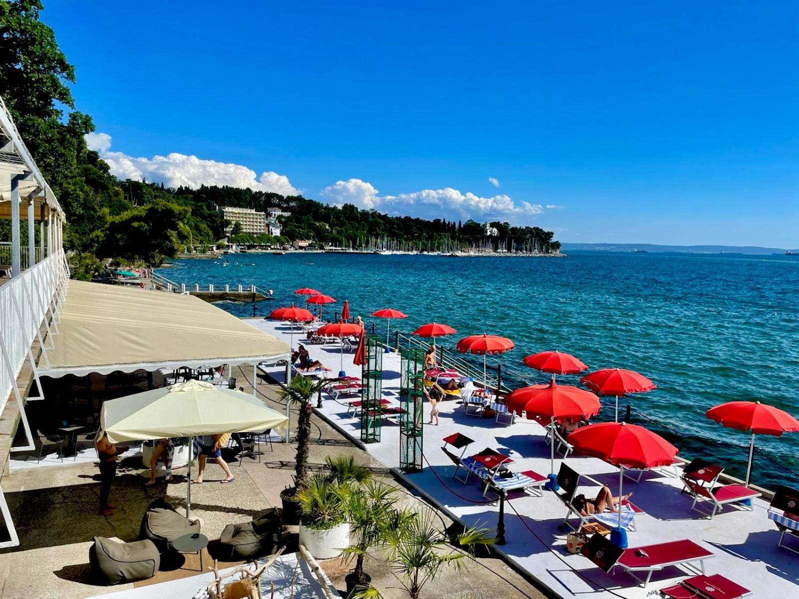 Hotel Riviera & Maximilian's Trieste Esterno foto