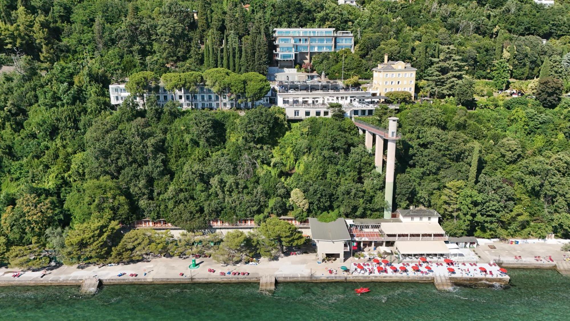 Hotel Riviera & Maximilian's Trieste Esterno foto