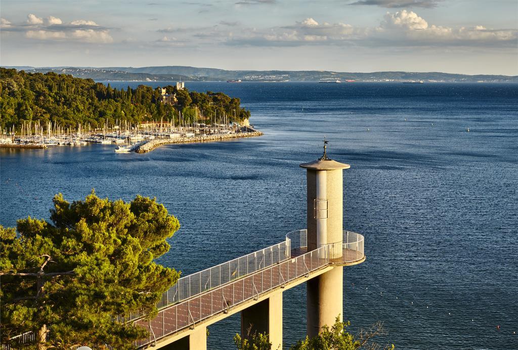 Hotel Riviera & Maximilian's Trieste Esterno foto